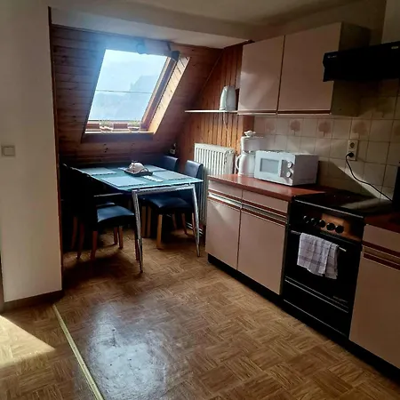 2- In Zentraler Lage In