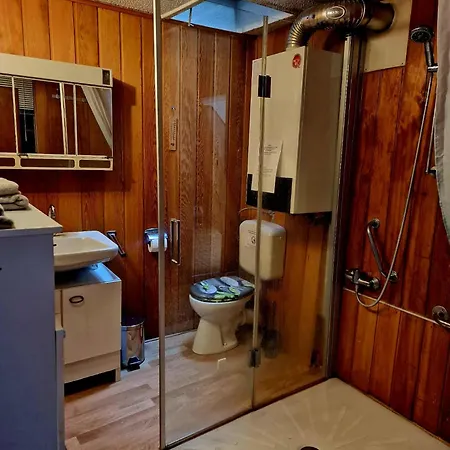 Apartmán 2- In Zentraler Lage In *