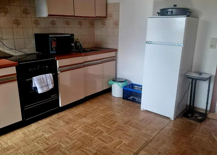 2- In Zentraler Lage In Stadtoldendorf